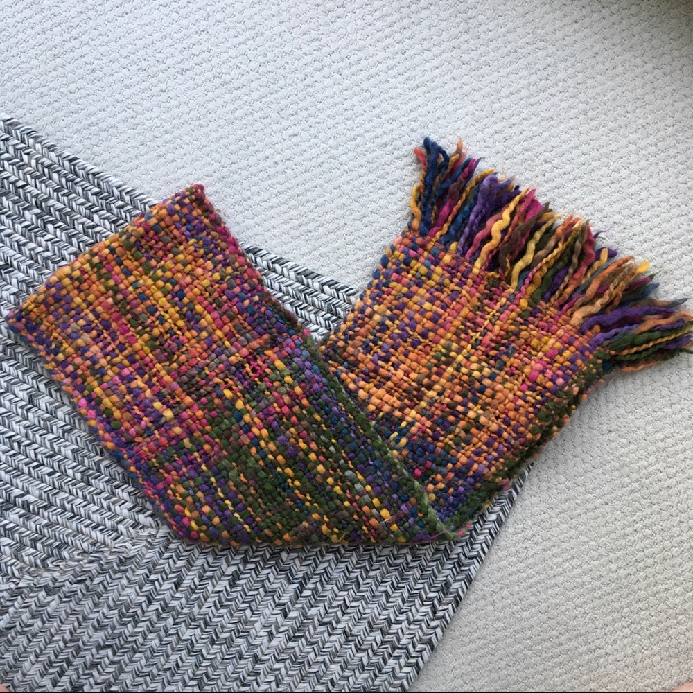 Manifattura - Vibrant Italian Wool Scarf w/ Fringe